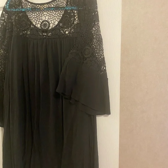 Black Crochet Detail Dress - Picture 2 of 2